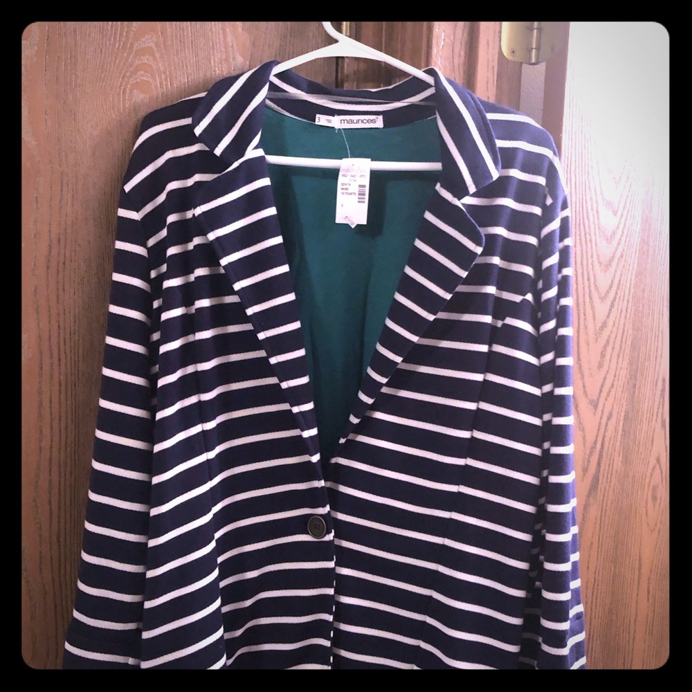 Soft stretchy cotton navy blazer from Maurice’s.